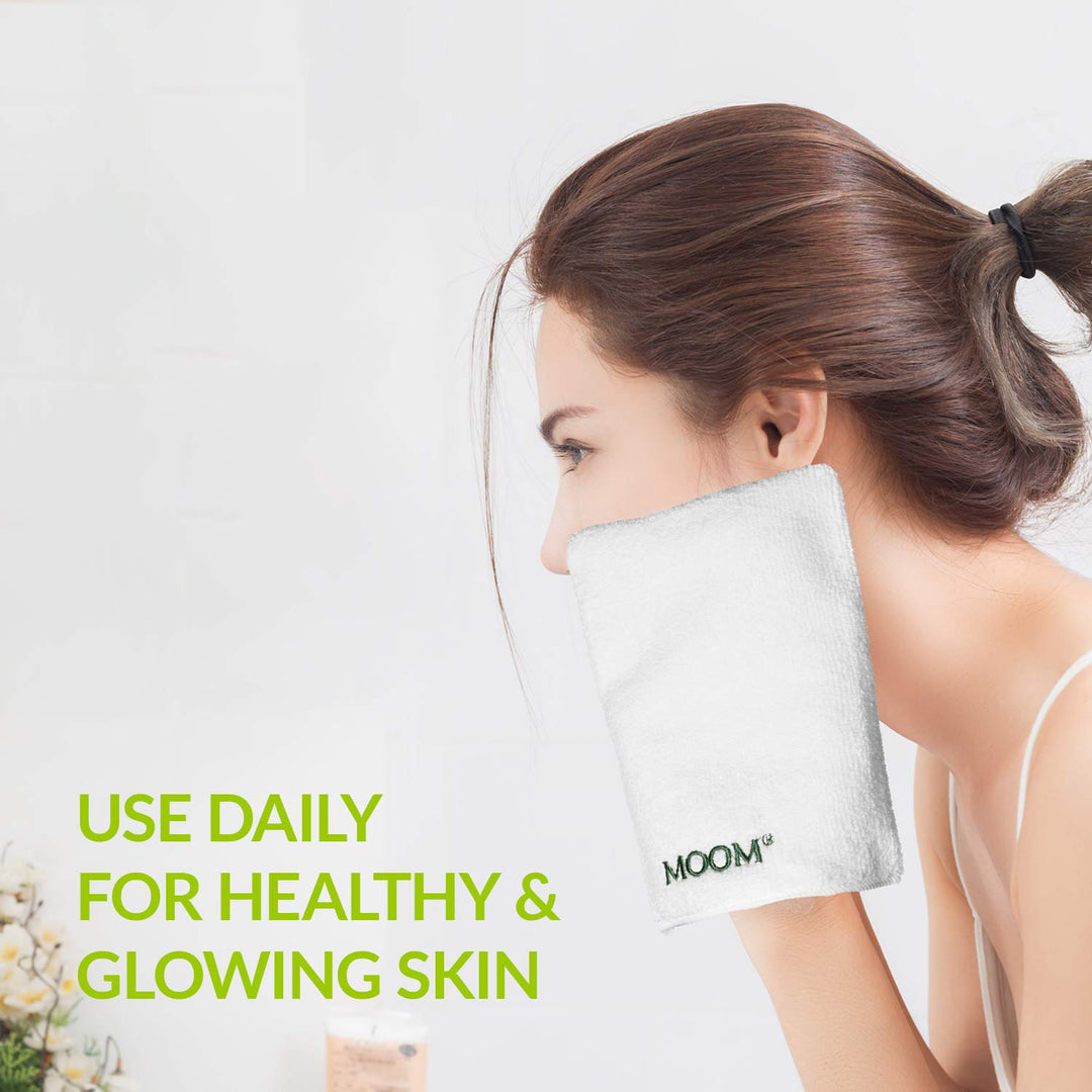 MOOM Spa Collection Face and Body Mitt - Proprietary Woven Microfibre Technology, Luxuriously Soft Mitt for Men/Women daily use - Exfoliates and Revitalizes your skin for a healthy glow 1 Pack