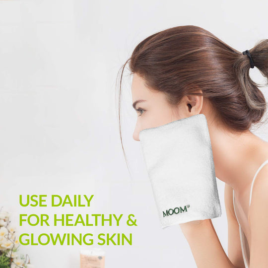 MOOM Spa Collection Face and Body Mitt - Proprietary Woven Microfibre Technology, Luxuriously Soft Mitt for Men/Women daily use - Exfoliates and Revitalizes your skin for a healthy glow 1 Pack